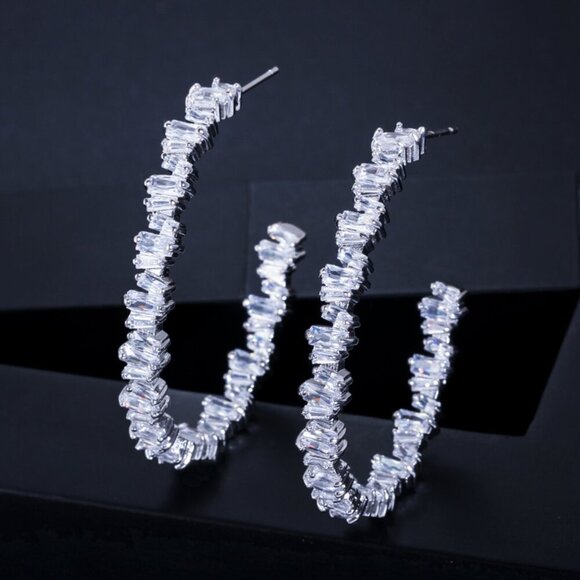 "Fashion Big Open Crystal Round Hoop Earrings for Women, VP1015 - Picture 1 of 3